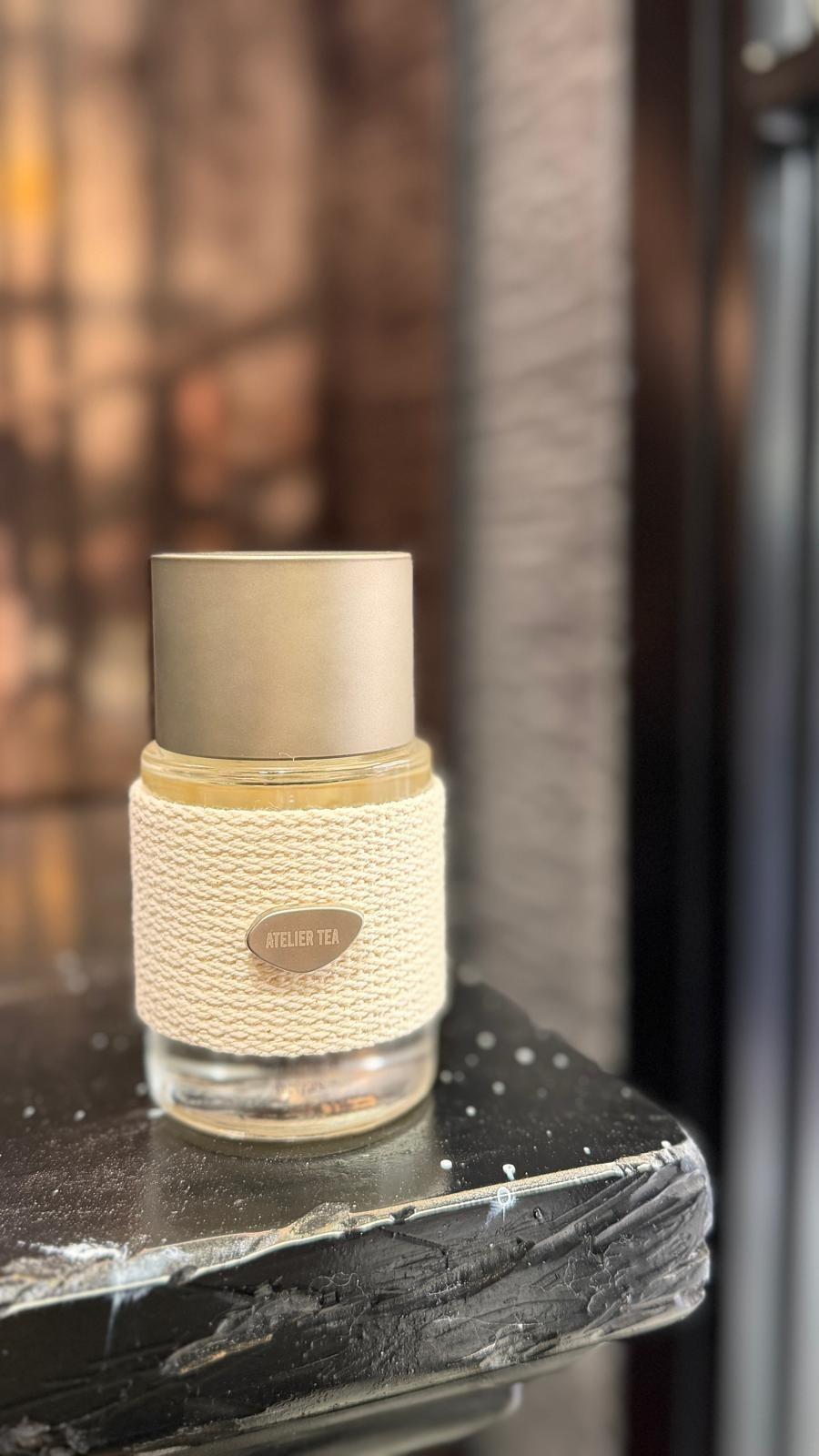 hetras打造逾30款香氛選擇,產品多樣,除了手工香氛及家居擴香外,亦有推出護手霜、沐浴露及潤膚乳等,呈現低調而優雅的氣味層次。