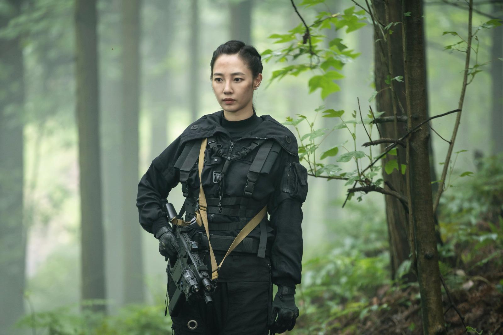 白百何(飾 Galie)