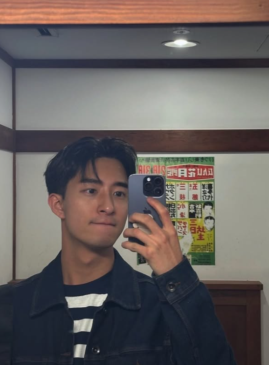 23歲的BOMI生於東京,是一位A0大學生,他憧憬著談一次純真愛情。