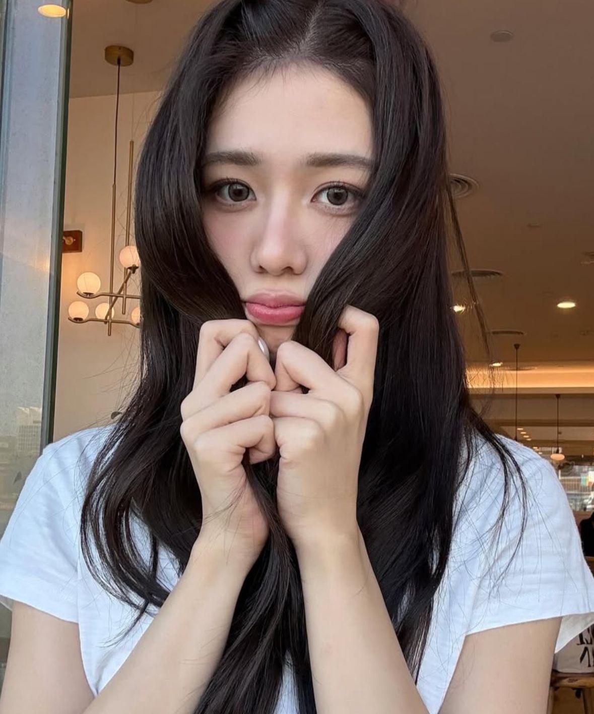 莊子璇承認有接受過醫美,不過沒有整容。