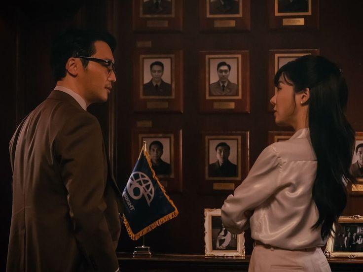 Tiffany與39歲卞耀漢因合作韓劇《逆貧大叔》撻著,秘戀1年多。