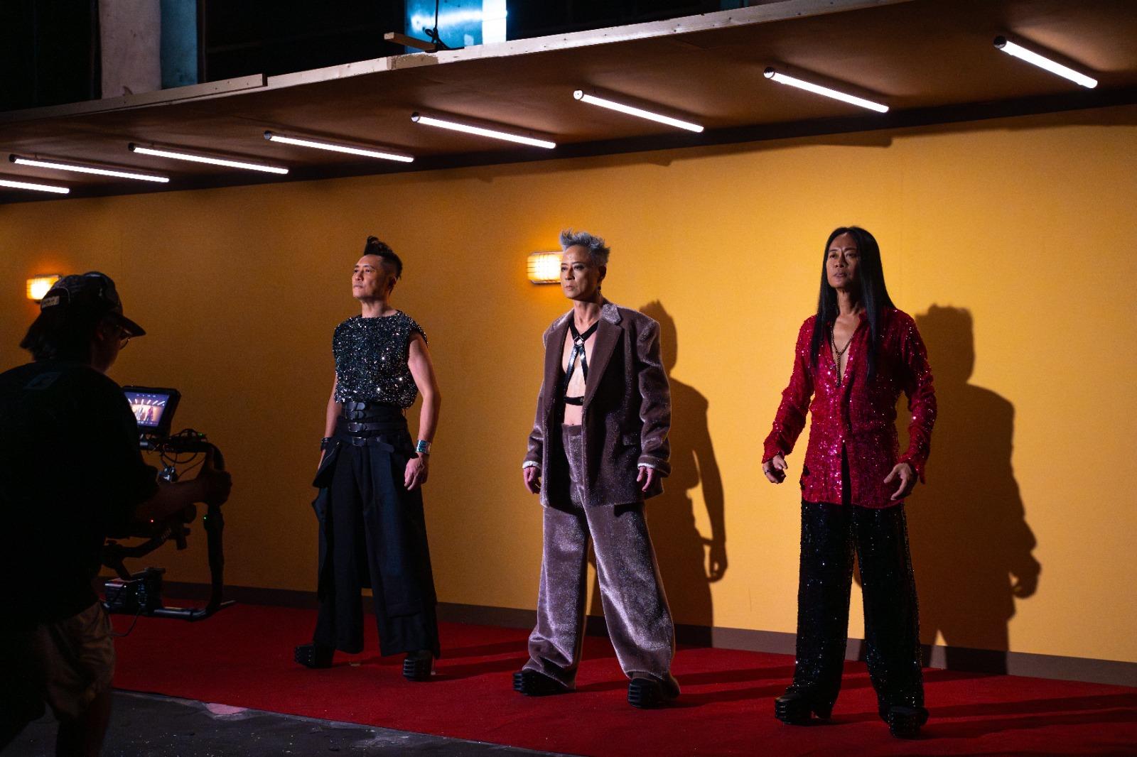 草蜢新歌《老的辣》的MV已經上架。