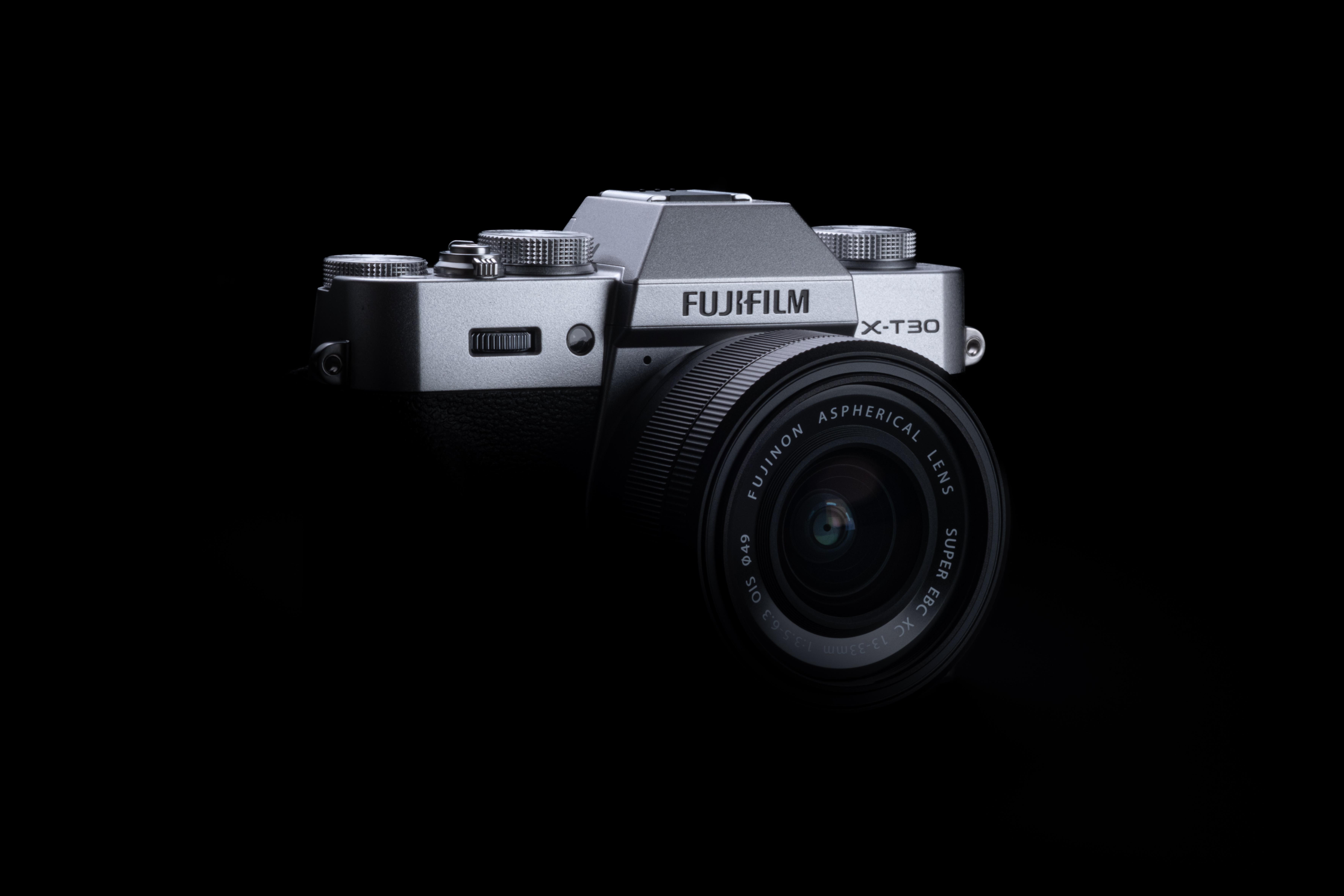 FUJIFILM X‑T30 III新增主體偵測自動對焦及「菲林模擬」轉盤等功能。