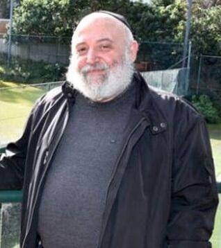 莫里森當日向槍手擲磚,隨後中槍身亡。(互聯網)