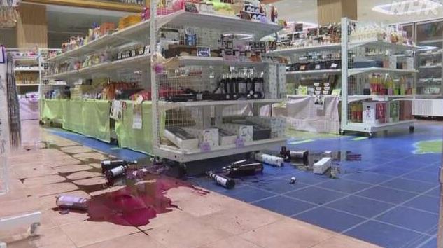 青森縣7.5級地震,青森縣陸奧市災情。(互聯網)