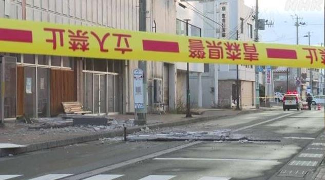 青森縣7.5級地震,青森縣陸奧市災情。(互聯網)