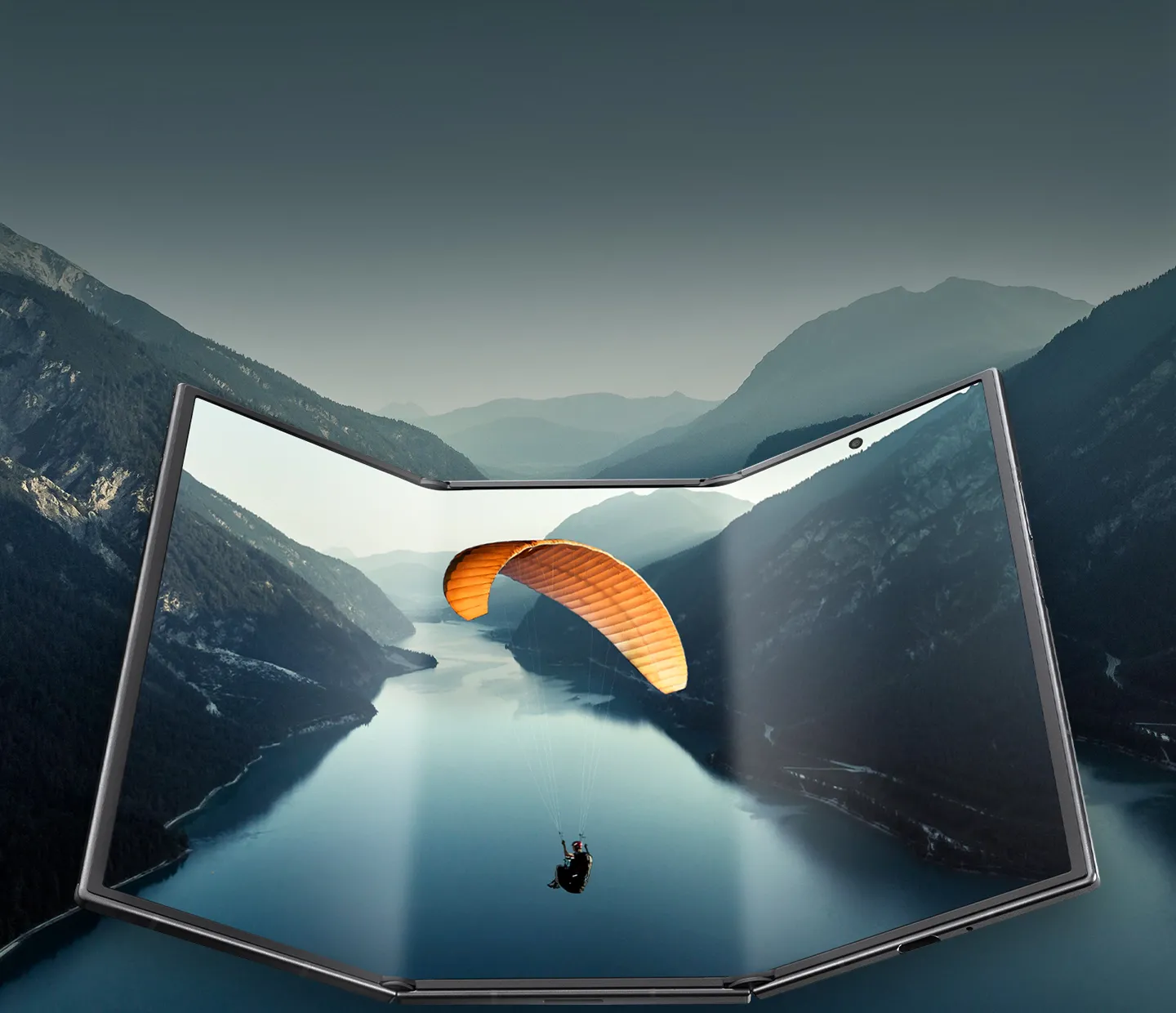 Galaxy Z TriFold大屏特別具沉浸感。