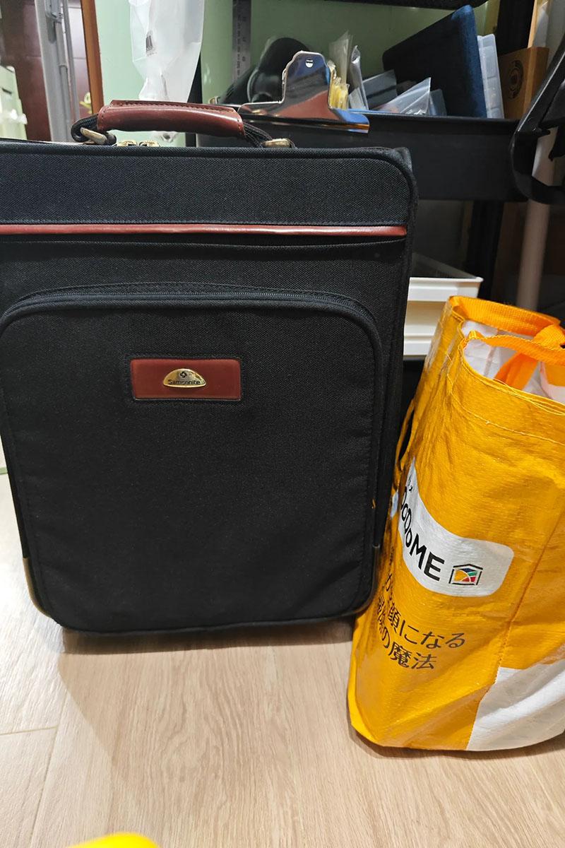 有街坊稱居於宏福苑的雙親,早已因擔心大維修釀成火災而預備好「走佬袋」。(Threads圖片)