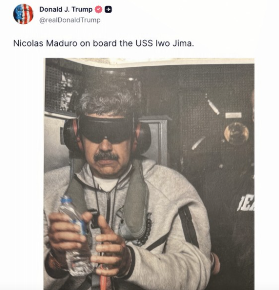 特朗普在社群平台公布,馬杜羅被捕的照片。(Truth Social)