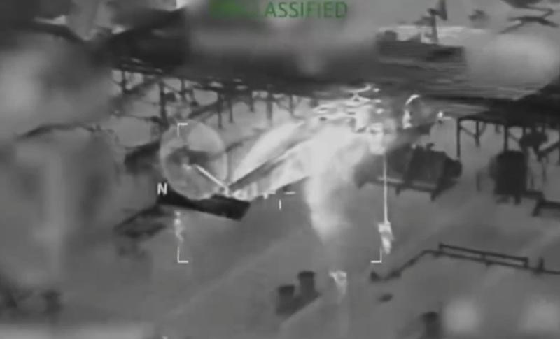 美國海岸防衛隊登上運油輪「M/T Sophia」。(X)