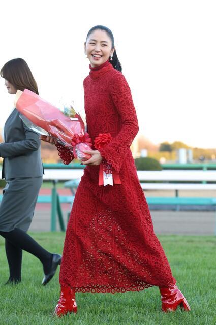 長澤正美趁踏入2026年首天發聲明報喜。