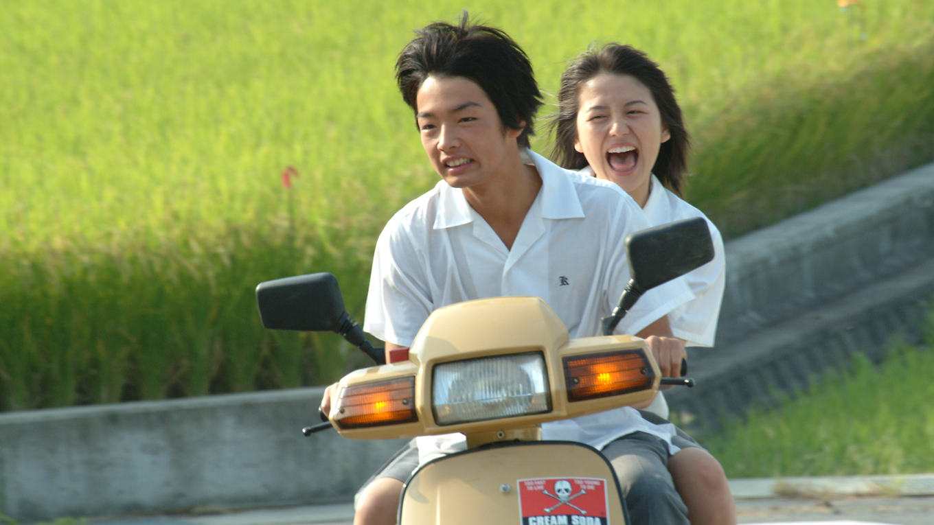 長澤正美以12歲之齡入行,憑2004年催淚電影《在世界中心呼喚愛》成功爆紅