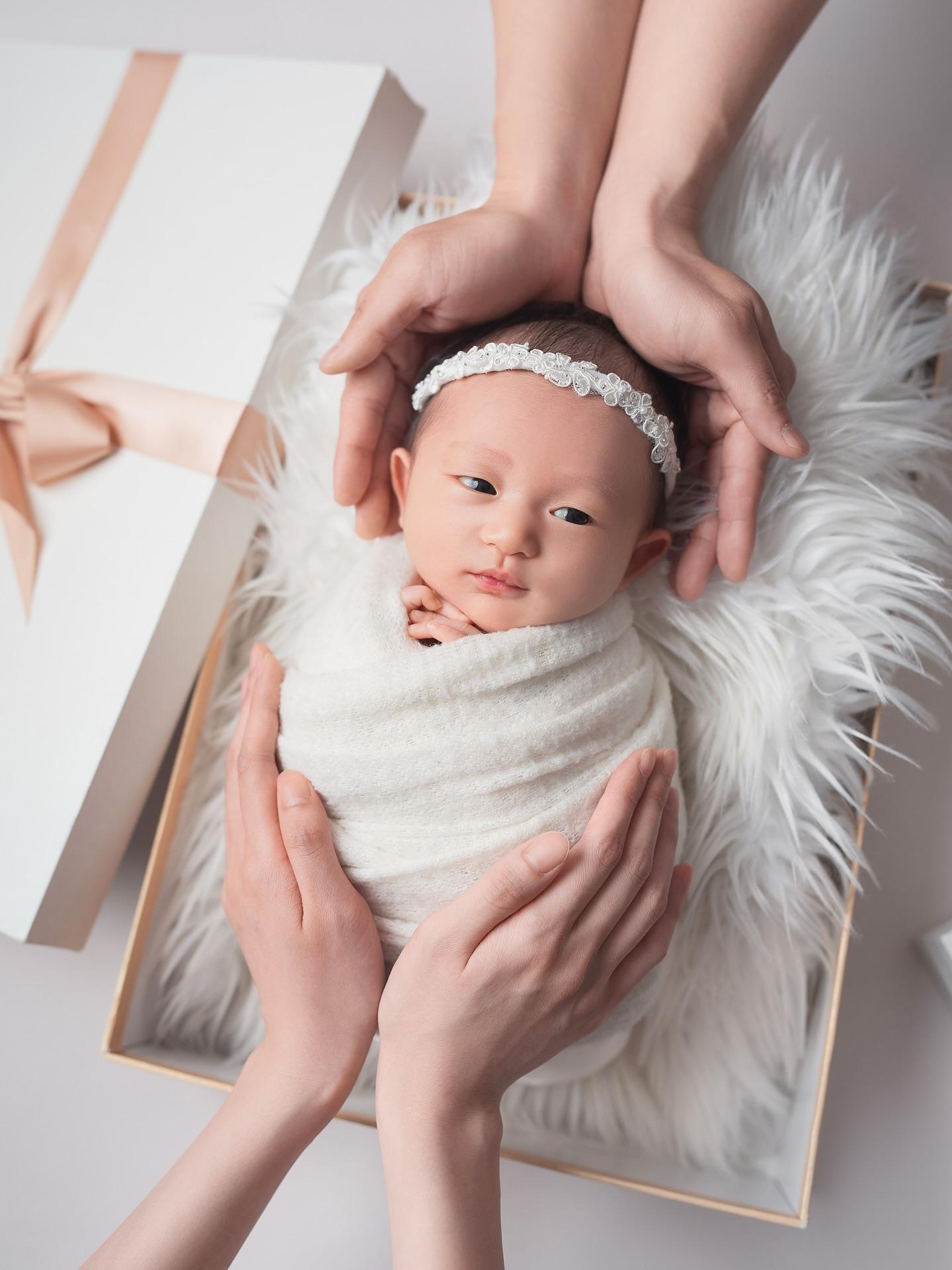 方力申與葉萱的BB非常可愛。