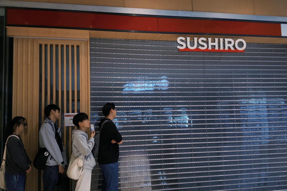 壽司郎天水圍分店早於今日凌晨已有食客排隊。(Threads網民henrycheung._圖片)