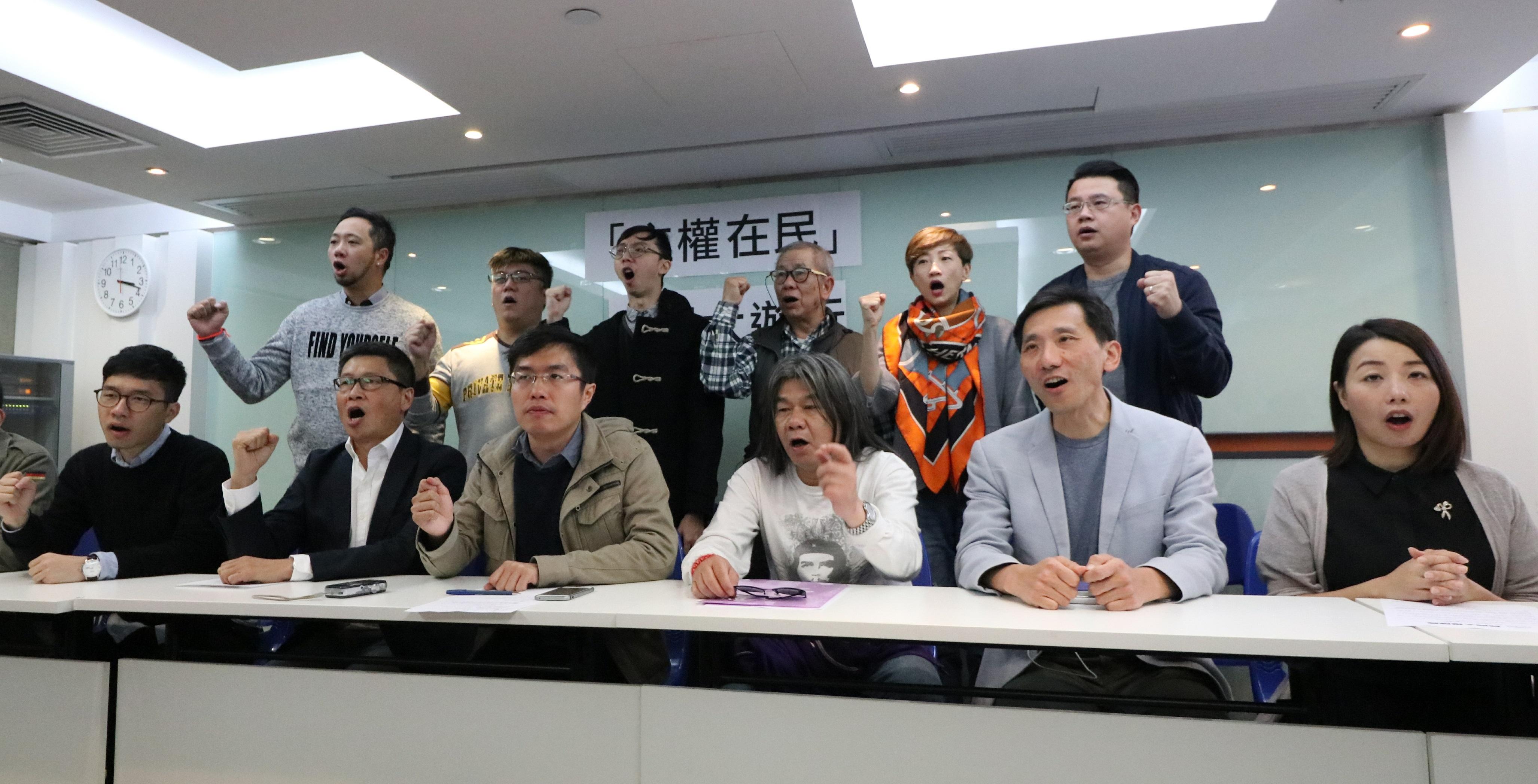 民陣呼籲市民參加元旦遊行。(鍾式明攝)
