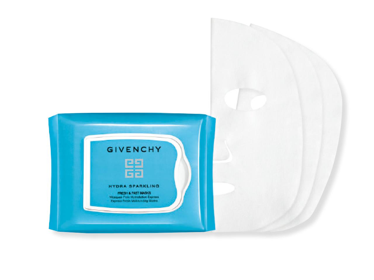 Givenchy 水漾活妍極速保濕面膜
蘊含豐富的Sparkling Water Complex,彈力質料緊貼輪廓,有助皮膚儲水和提供即時保濕效果,更具有冷卻效果,清爽又醒神。$570/14片(b)