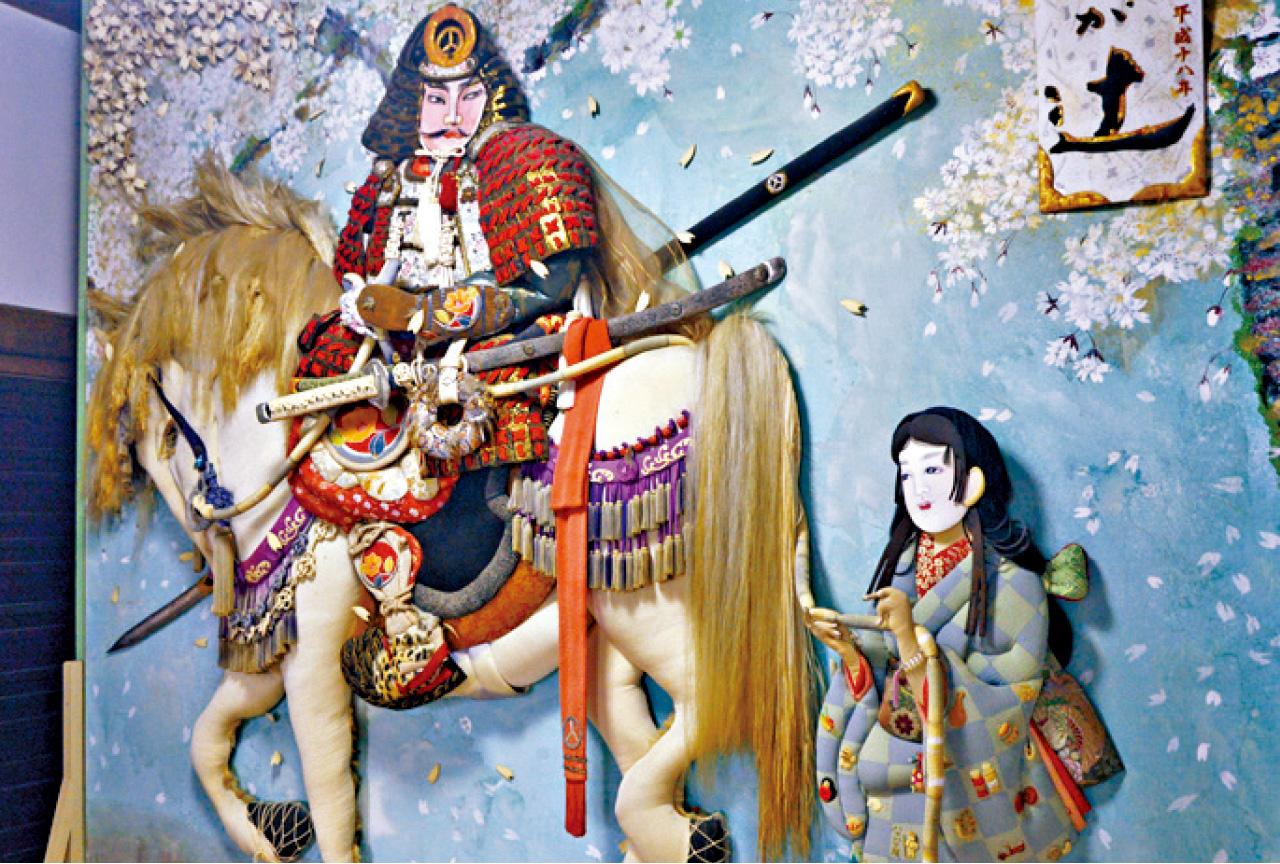 千代動用畢生積蓄買名駒送給丈夫,改寫丈夫一生命運。