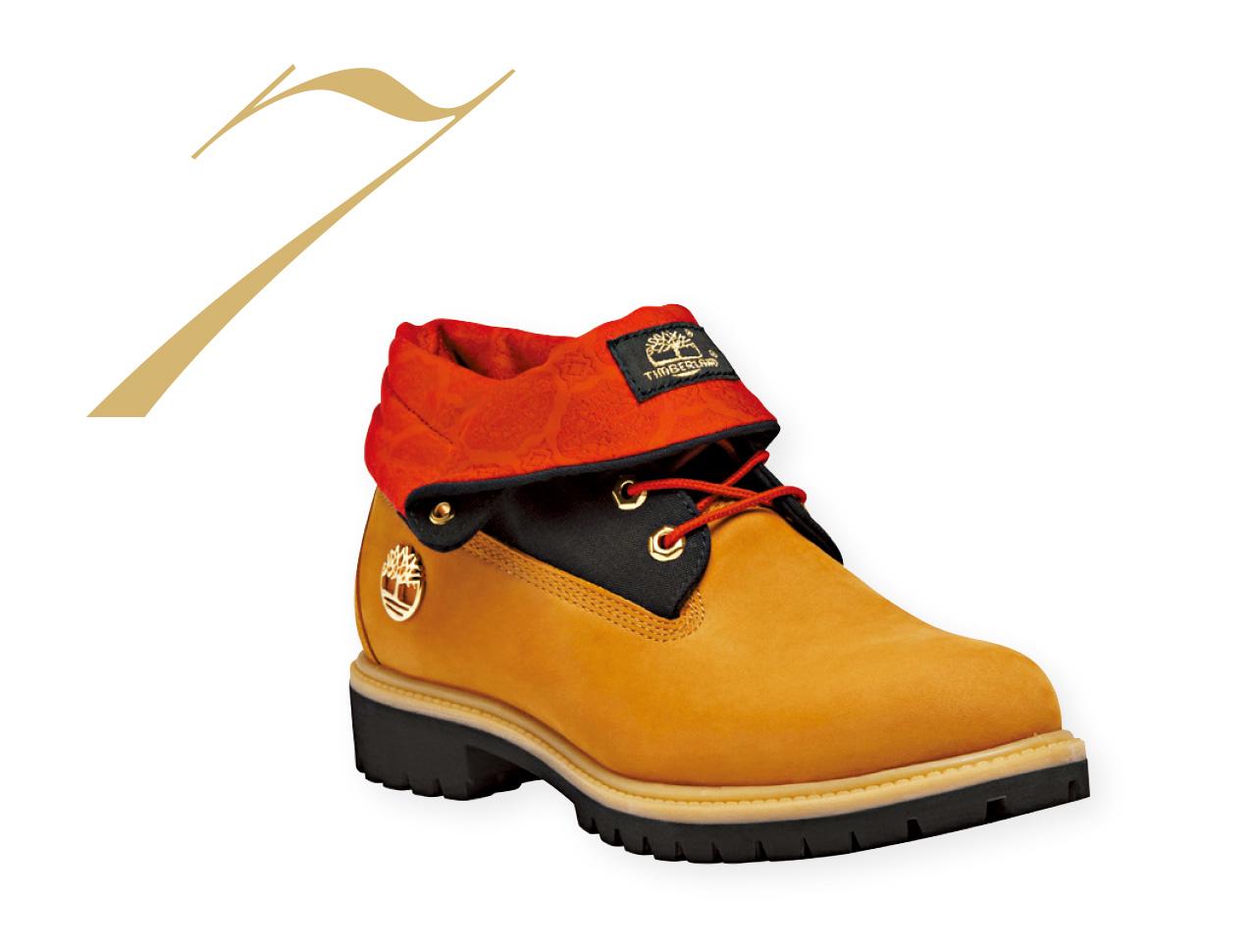 7.當knot boot遇上紅色織錦, roll-top反領皮靴鞋款,大膽結合中國傳統如意結的錦緞布料,糅合於皮靴的優質全粒面和正絨面皮革之中,馬上添上節日氣息。($1,590,Timberland)