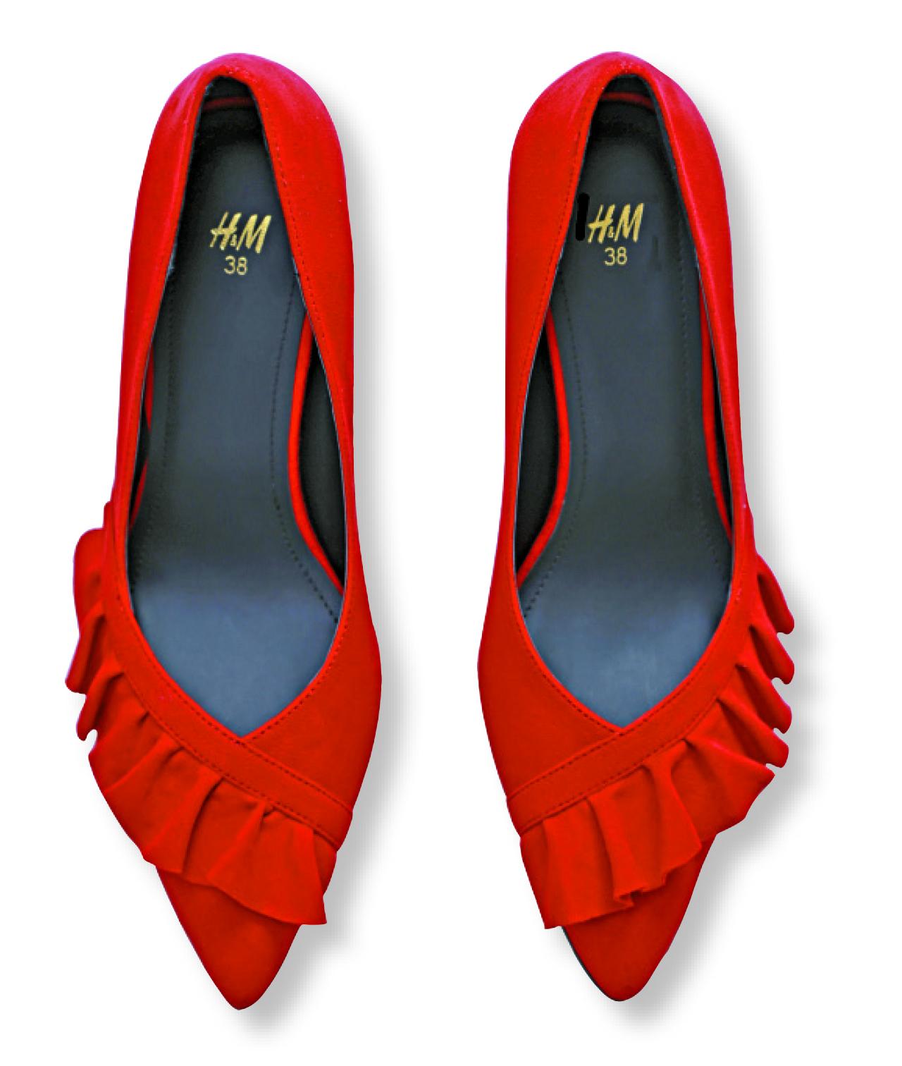 ■H&M 花邊高踭鞋
新年想以最佳狀態示人,高踭鞋是不錯之選,花邊設計添幾分女人味。$299