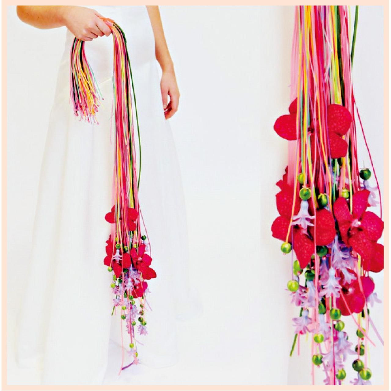 Alex一反傳統,以繽紛的色彩和不同物料設計出形態不一的婚禮花球,鮮明而突出,令新娘喜出望外。