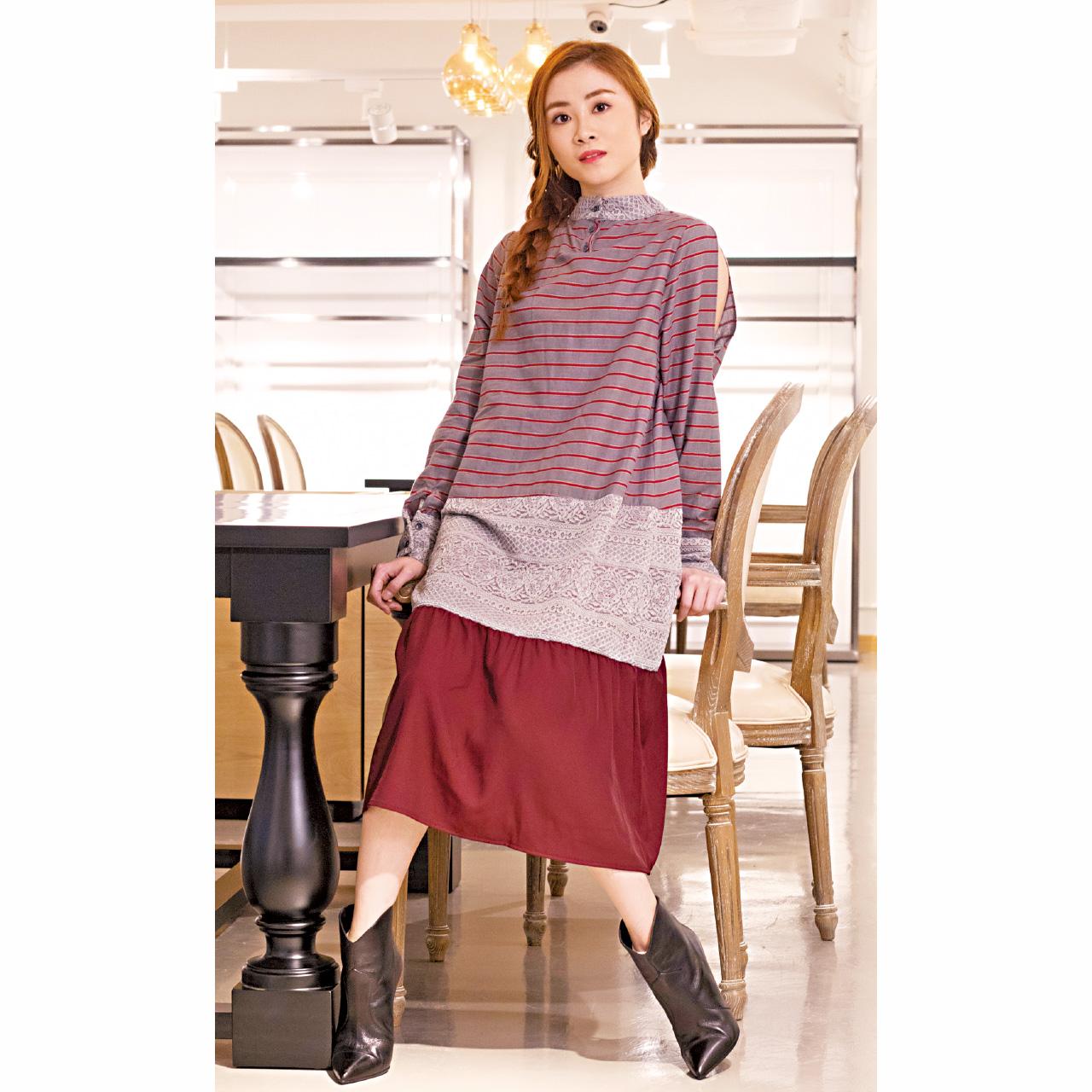 灰紅色橫間拼喱士off-shoulder dress $850(C)
黑色ankle boots $4,430(D)