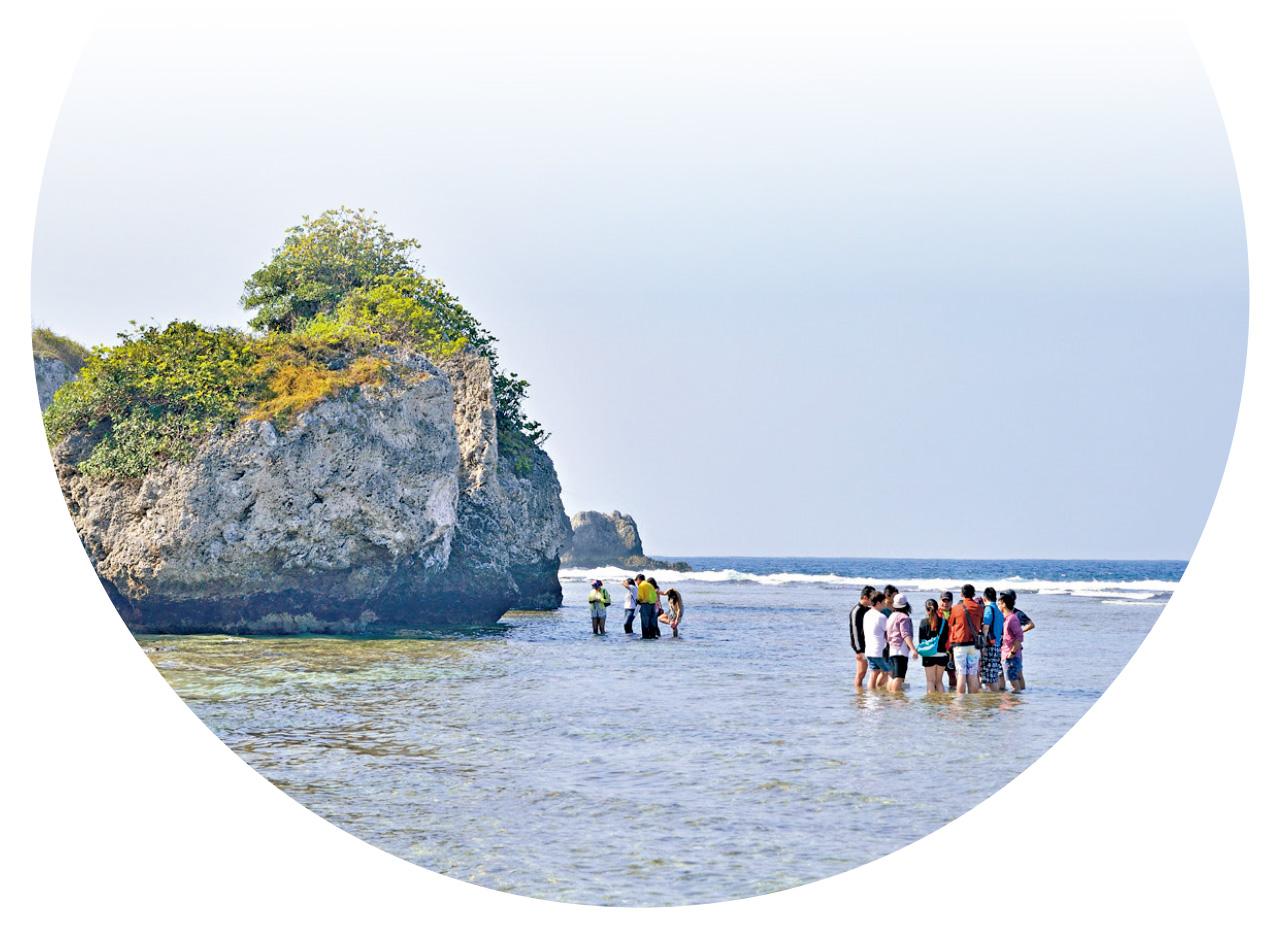 來小琉球可跟隨熟悉本地生態的居民去親近海洋及大自然