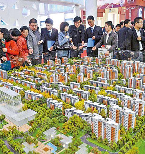 上海及重慶於上周起開徵房產稅。圖為內地房屋展銷會。(資料圖片)
