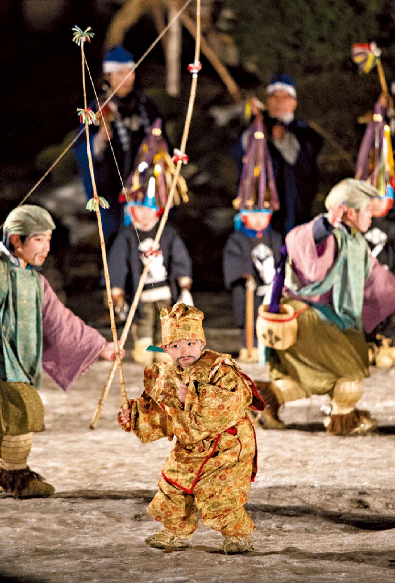 每年豐收節,都有包括兒童組在內的三十多組團隊,穿著豔麗的服裝,參加巡遊及舞蹈表演。