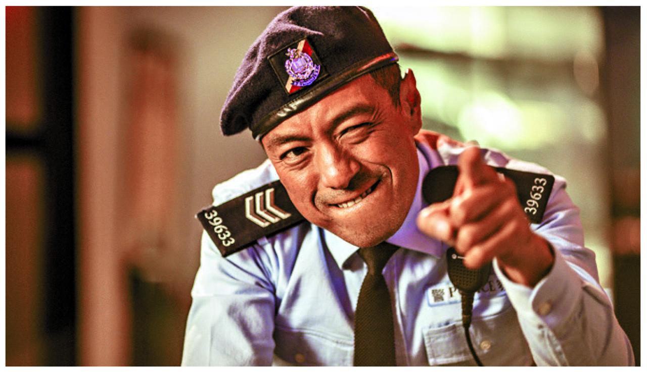 自言喜歡與新導演合作的黑仔,在火火執導的《老笠》演走火入魔的警察。