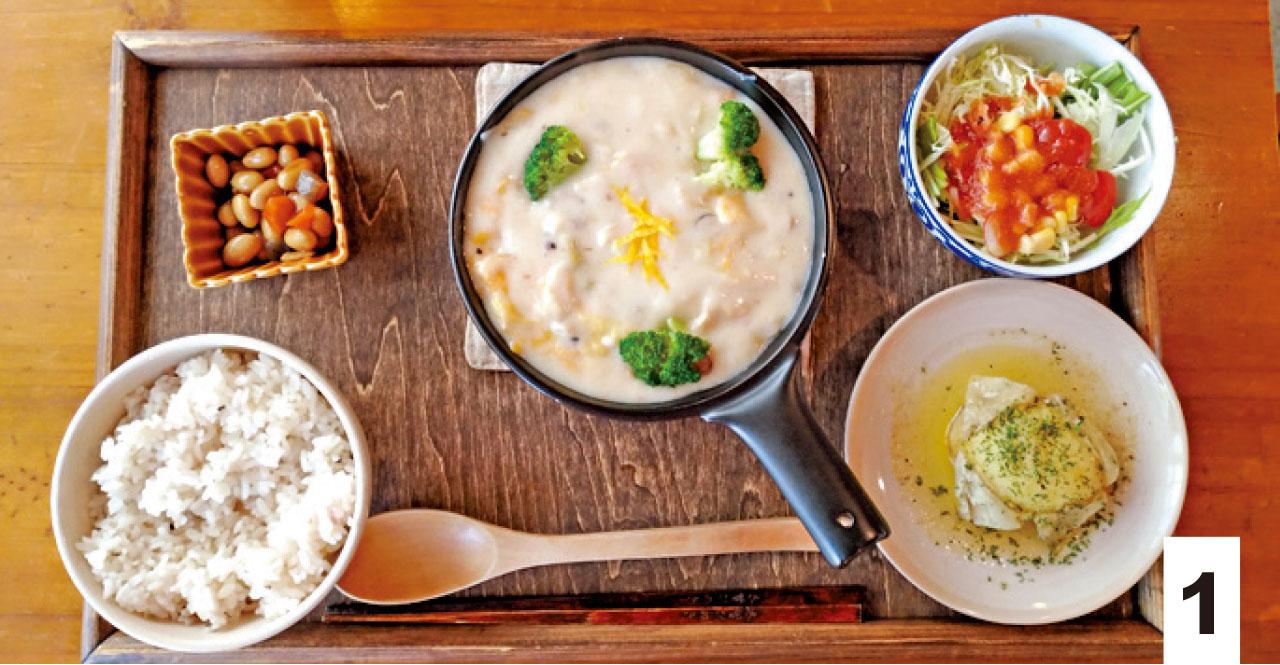 1 Cream Stew 890 yen (Culture Cafe Grandir)