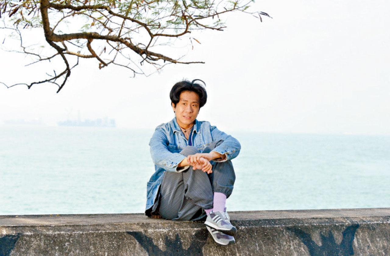 朱柏康演尼泊爾人,曾嘗試模仿尼泊爾口音,但愈學愈難,最終以自創的口音應付。