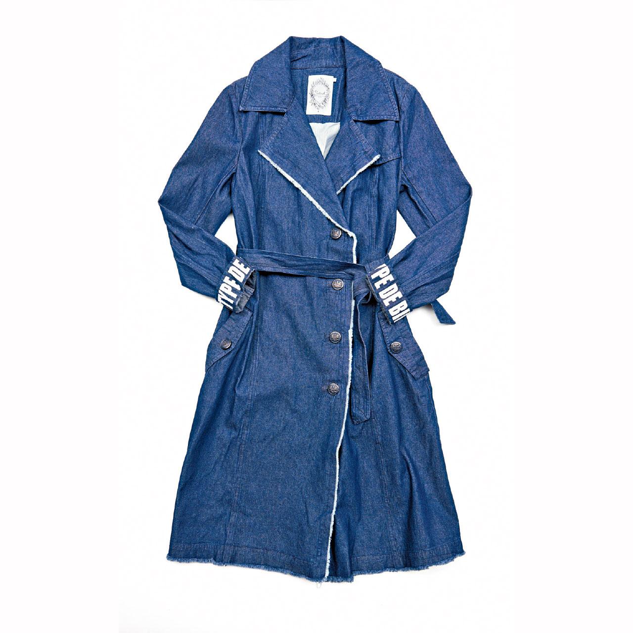 牛仔布做Trench Coat,為這款經典外套添上不少時尚感。($995,Salad)