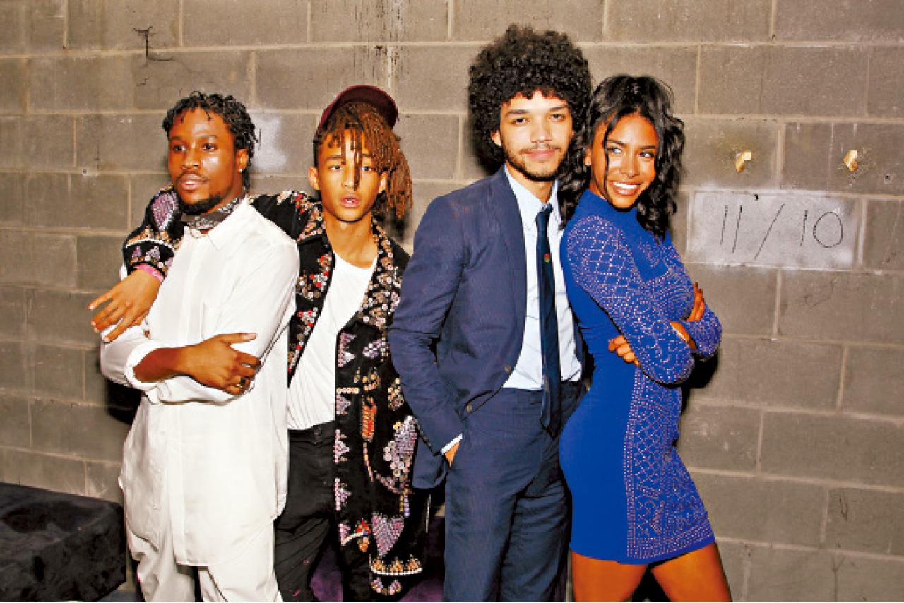 (左起)Shameik、韋史密斯之子Jaden Smith、Justice及Herizen因拍攝此劇成為老友。