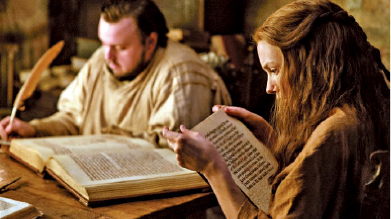 Sam及Gilly在閱覽群書。