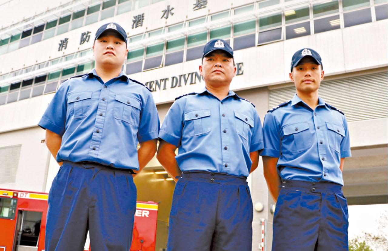(左起)消防蛙人高穎其、徐偉發及許家俊。