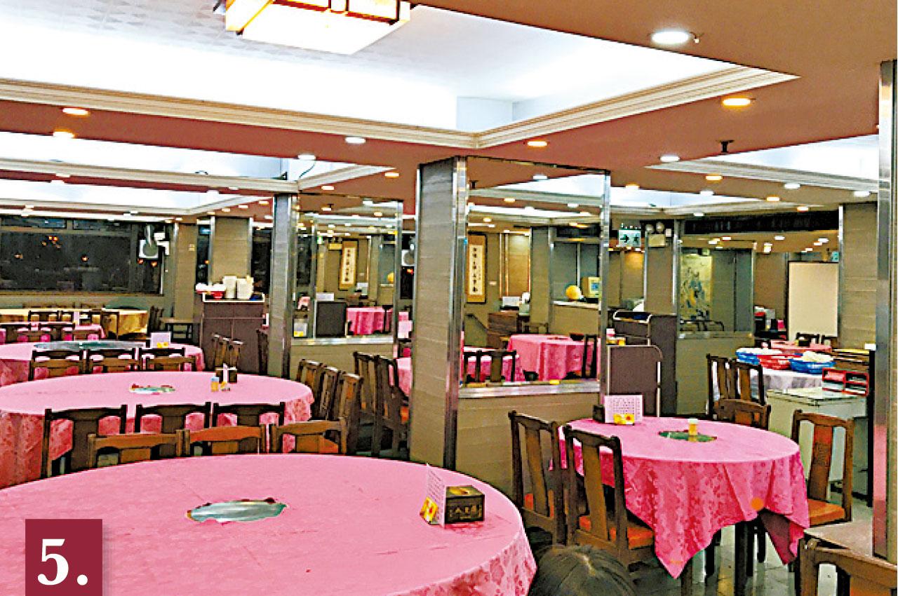 5.泰豊廔布置保留舊式酒家色彩,近年人氣不如前,閒日一般客人不多,更覺恬靜。