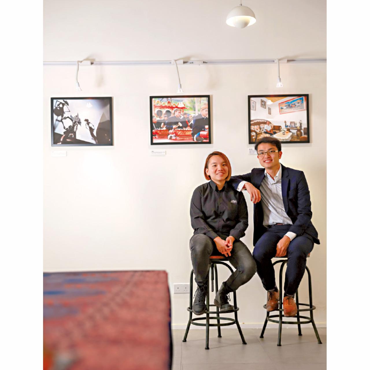 攝影師Zoe(左)和Kenny早前到訪Sawahlunto,以相片記錄當地一切風土人情。