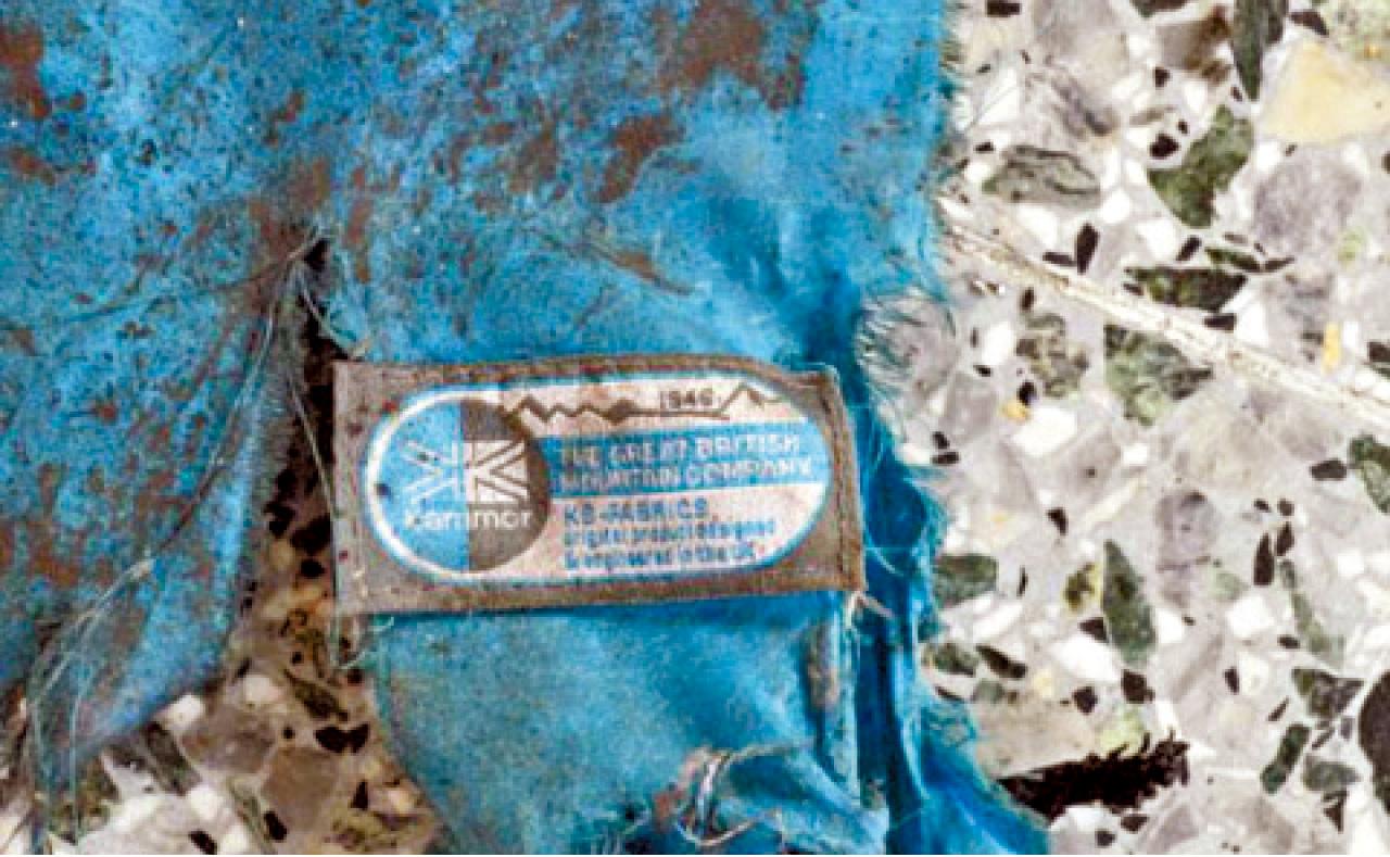 阿貝迪所用背包殘骸。