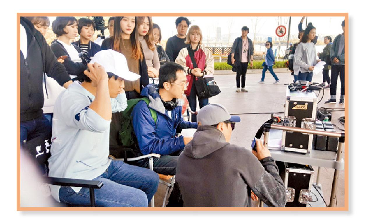 車太鉉以藝名「羅俊模PD」擔任聯合導演。