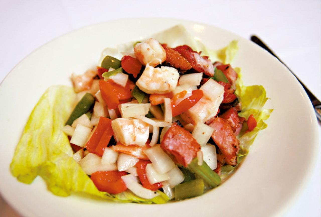 招牌的Wolfgang's Salad中有他們自製的加拿大厚煙肉,爽脆香口,極好吃。