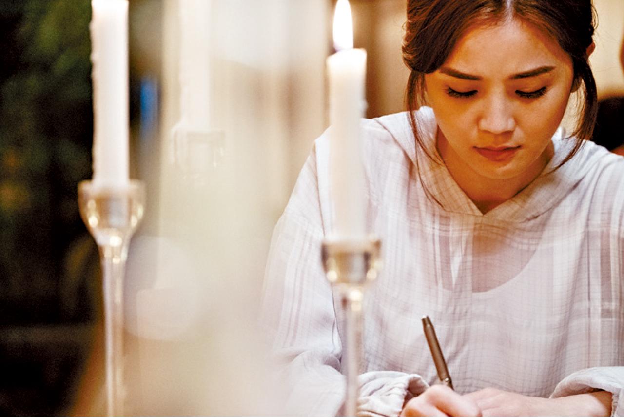 衛詩雅笑言,不會像阿Sa的角色寫日記,因為媽媽自小便偷看她的日記,現在連電話訊息也不能幸免!