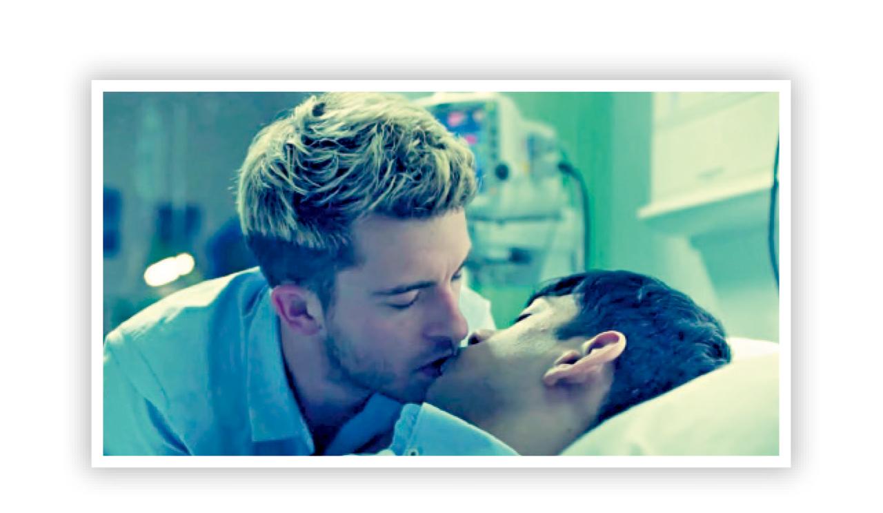 基情無限Friend的Sam(Jonathan Bailey飾)及Fred(Amit Shah飾),這一幕患難動真情,網上shipper已忙不迭造圖慶祝。