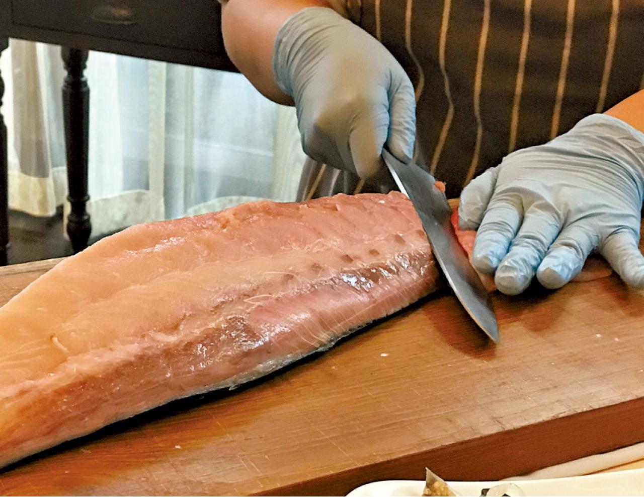 即劏意式鰤魚魚生薄片