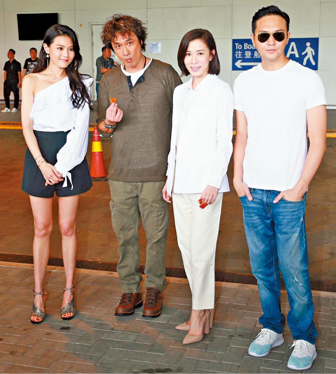 周秀娜被指與已婚電影監製黃永峰去看電影,她指二人相識已久,不明白和朋友睇戲都可以傳出緋聞。