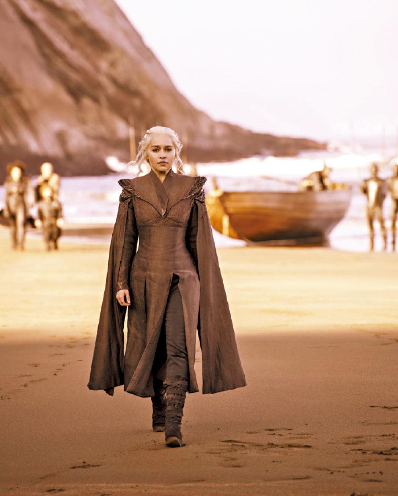 Dany一身黑,衣著反映心境,Shall we begin表明不是鬧著玩的,動真格了。