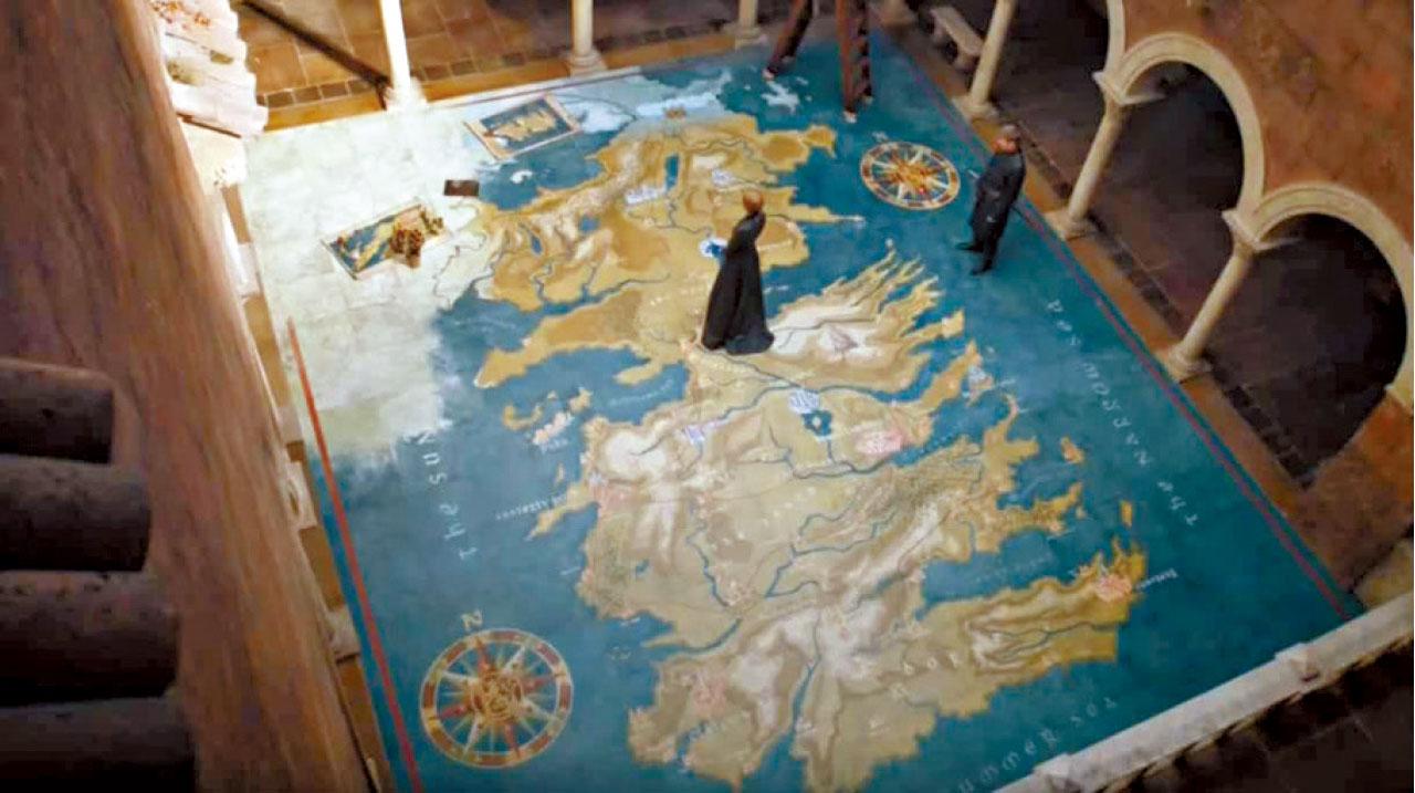 Cersei與Jaime在新繪的西土地圖上審時度勢。