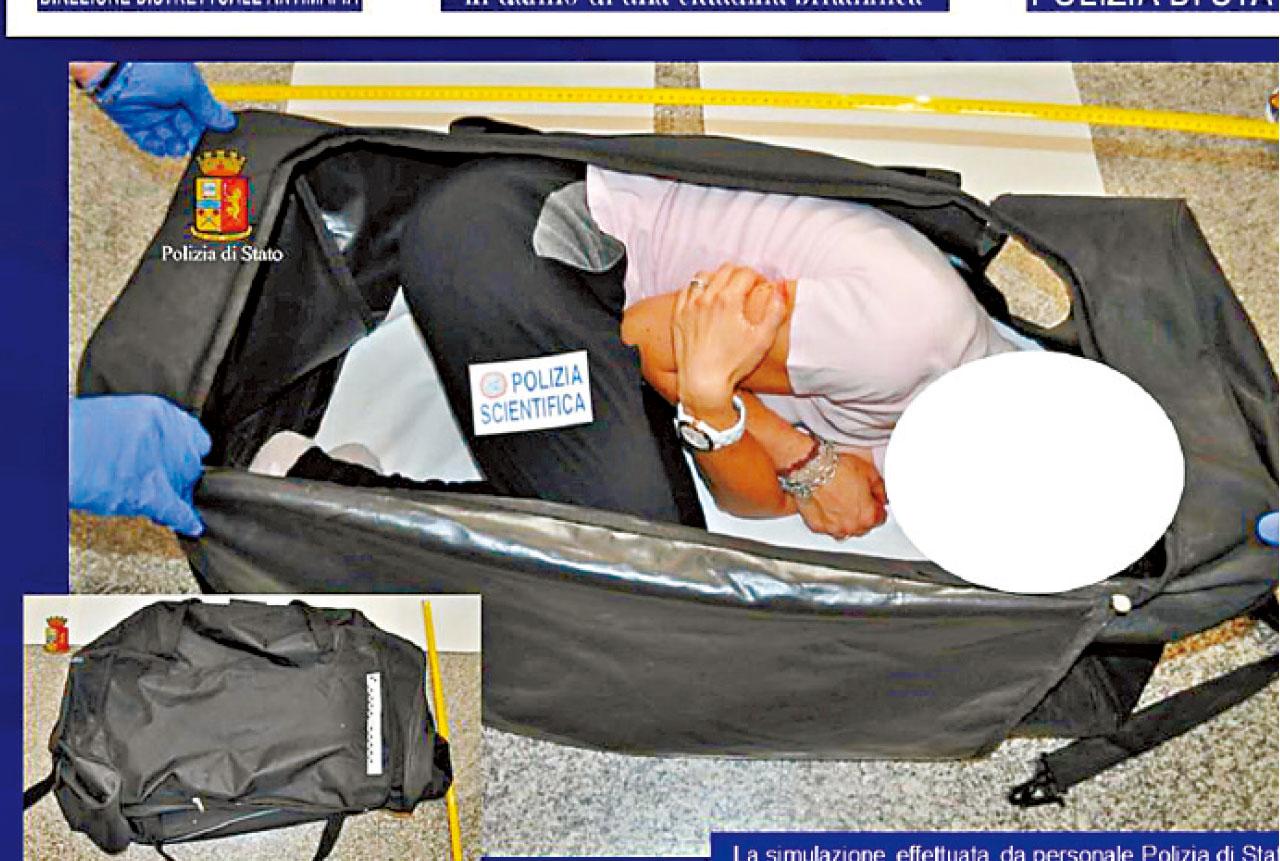 受害人被迷暈後遭放入行李袋內運走。(路透社)