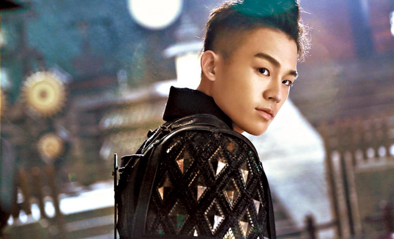 歐豪演的天蓬是八戒的前身,郭子健的《救火英雄》由他與謝霆鋒合唱國語版主題曲。