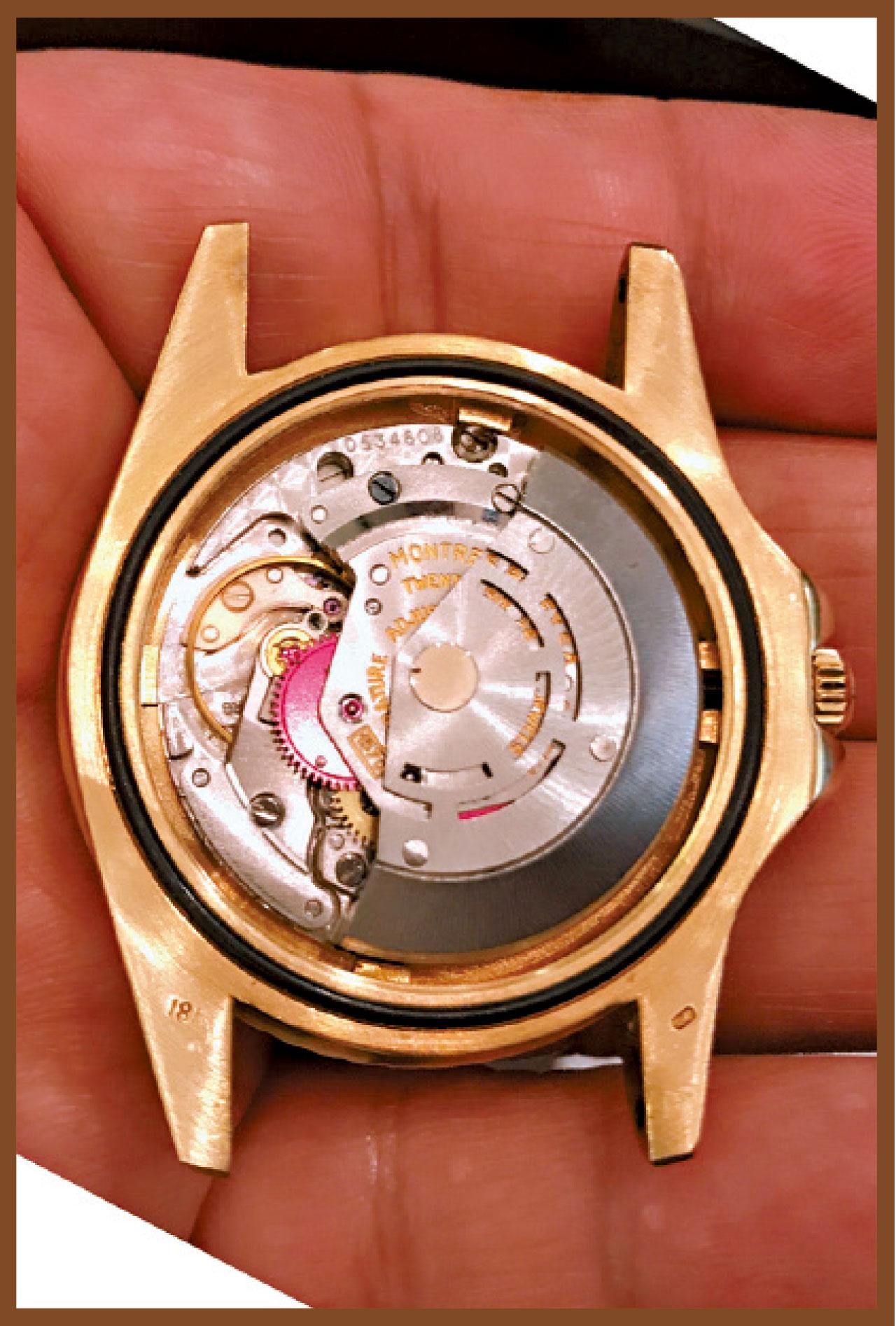 雖然錶齡已有四十多年,但勞力士的機芯還是精神奕奕。