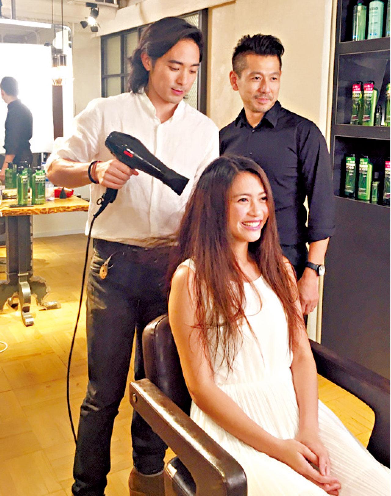 Alex與日本殿堂級髮型師Tomo Numayama合作,拍輯宣傳片。